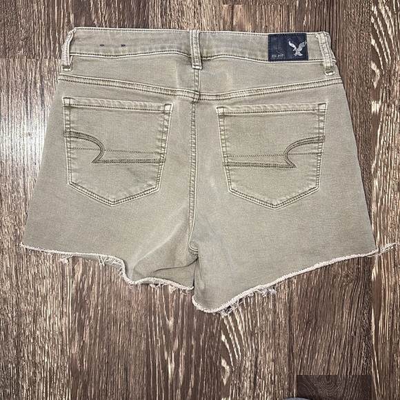 American Eagle Outfitters Women's Olive Shorts high rise super stretch shorts - Picture 2 of 5